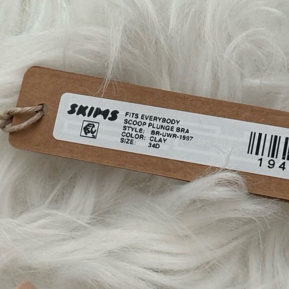 Skims Fits Everybody Scoop Plunge Bra Clay 34D - Picture 8 of 8